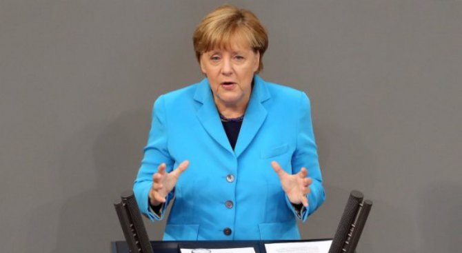 Бежанската криза е най-сериозното изпитание за Меркел