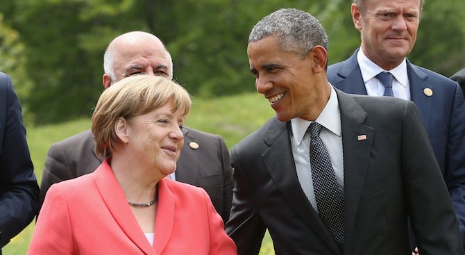 Обама и Меркел обсъдиха в телефонен разговор бежанската криза