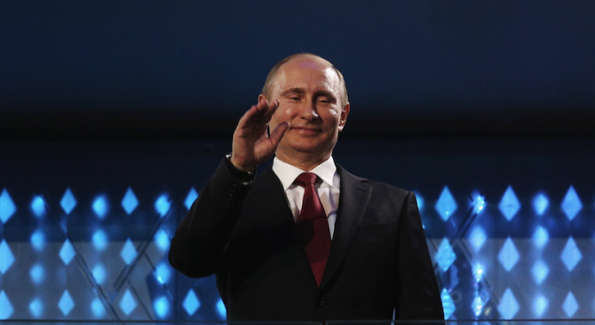 Владимир Путин покани Елтън Джон на среща