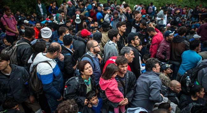 ЕК отпуска 1.7 милиарда евро в помощ на бежанците