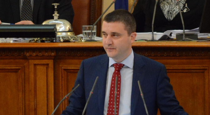 Горанов започва срещи с партиите за Бюджет 2016