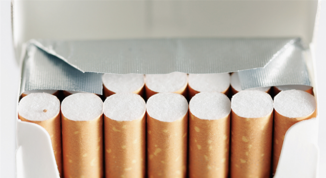 Най-евтините цигари ще поскъпнат минимално, решиха депутатите