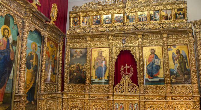 НИМ: Иконостасът и иконите на Созополския манастир  „Св.Иван Предтеча” открити в Турция