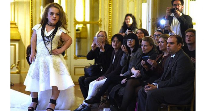 Модели до 130 см на Седмицата на модата в Париж!