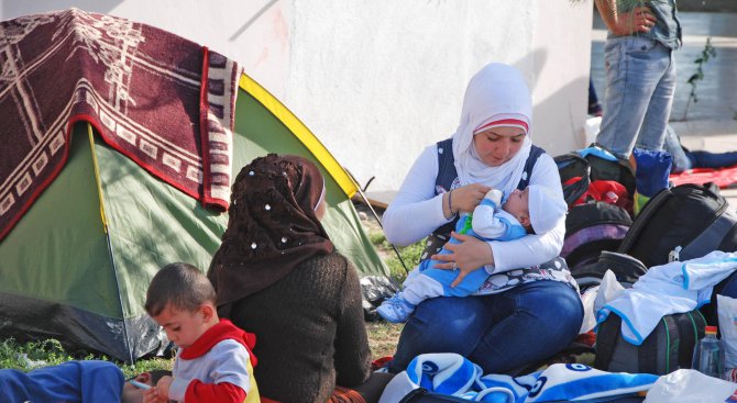 Световната банка и ООН призовават за повече помощ за бежанците