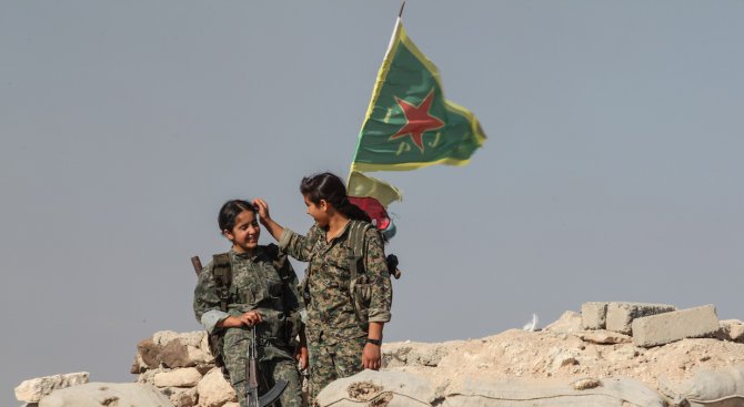 Бивш боец на САС: Кюрдки режат трупове на джихадисти в Сирия и Ирак