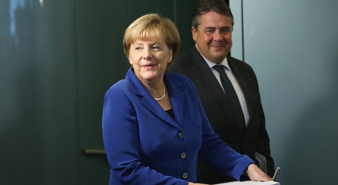 Подкрепата за коалицията на Меркел достигна най-ниското равнище от 2 години и половина