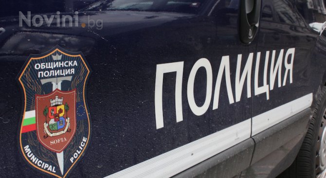 Две коли се удариха на оживен булевард в София
