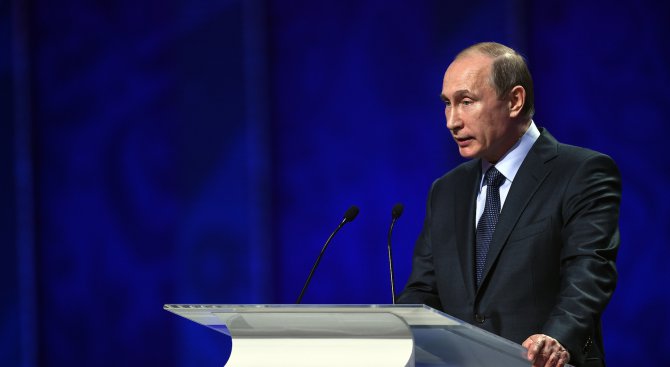 Вдигнатите руски ВВС напомпаха рейтинга на Путин