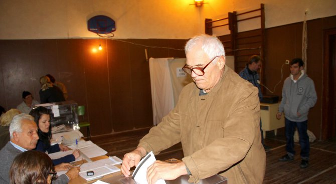 ЦИК: 53,60% е избирателната активност на местните избори (снимка)