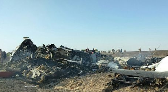 Част от загиналите пасажери на A321 са с взривни травми, показва експертиза