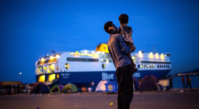 Четирима мигранти, сред които и две деца, се удавиха в Егейско море