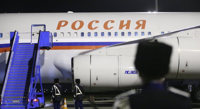 Москва изпраща самолети да приберат руските туристи от Египет