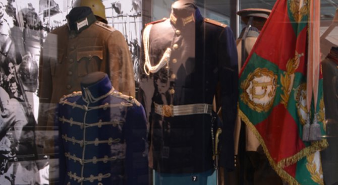 Националният военноисторически музей представя знамената на победата