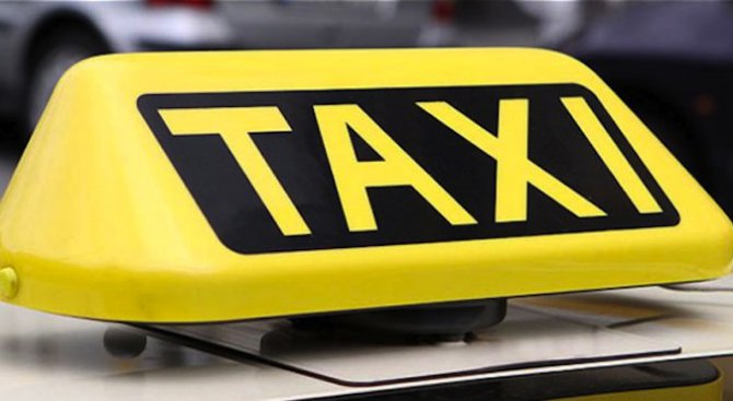 Таксиджия пусна във FB снимка на пиян пътник, търсейки адреса му