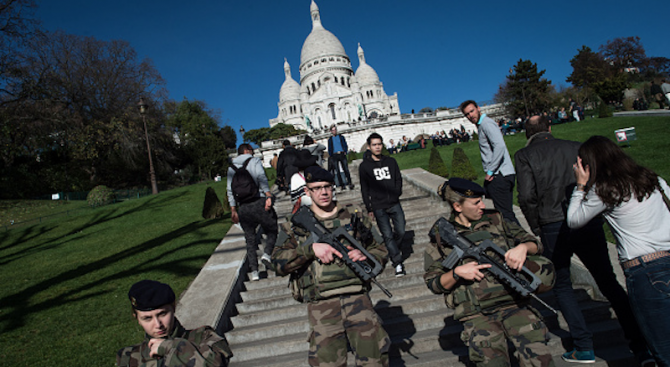 10 000 войници ще патрулират във Франция за гарантиране на сигурността