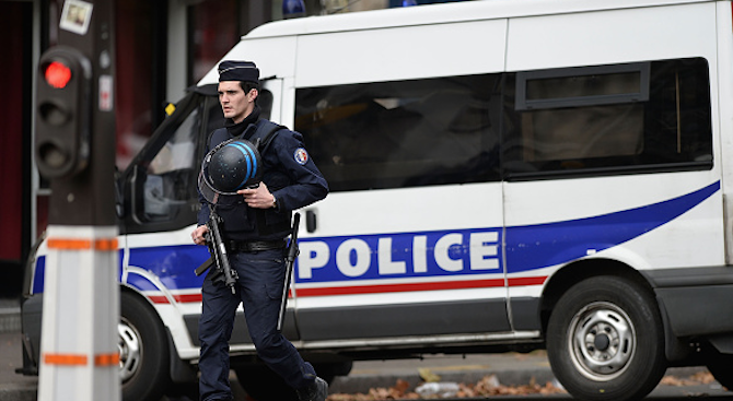 Белгийската полиция арестува мъж, дал под наем кола на атентаторите в Париж