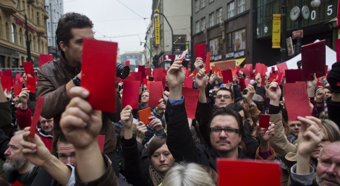 Десетки хиляди поляци се обявиха против ислямизацията на Европа