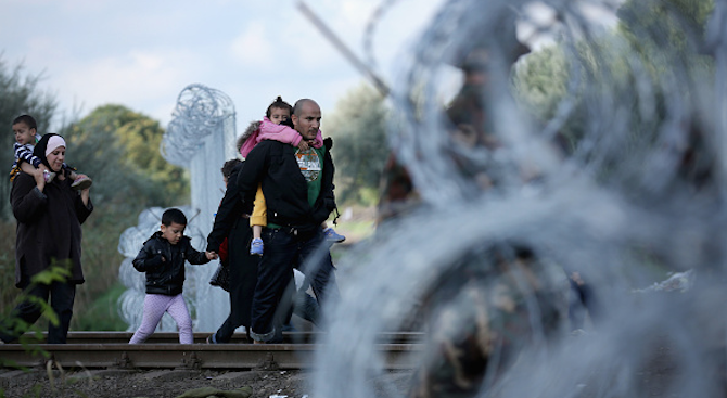 Фронтекс ще помага на България за охраната на границата с Турция