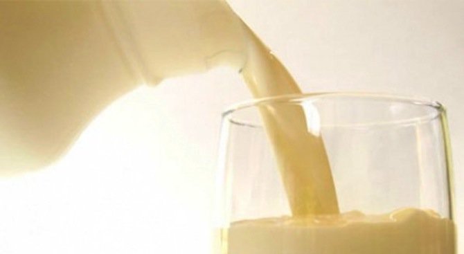 По-малко от половината мляко в България се преработва в официални мандри