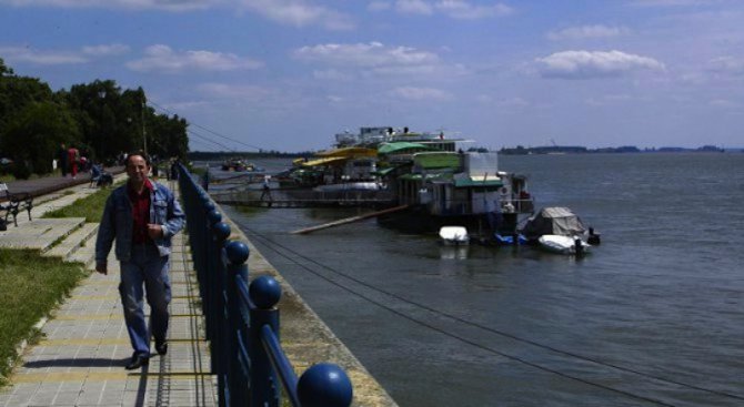 Понижи се нивото на река Дунав в българския й участък