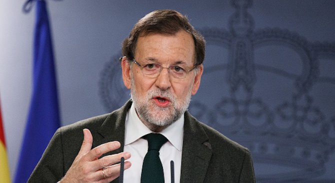 Рахой ще оспори в Конституционния съд каталунската резолюция за независимост