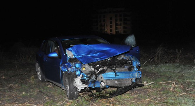 Верижна катастрофа между четири коли е станала на пътя Първомай-Горна Оряховица, има ранени (обновен