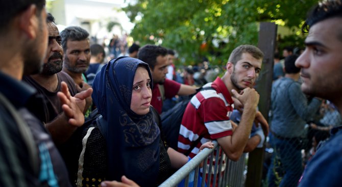 Експерт: Не трябва да се слага знак за равенство между бежанците и терористите