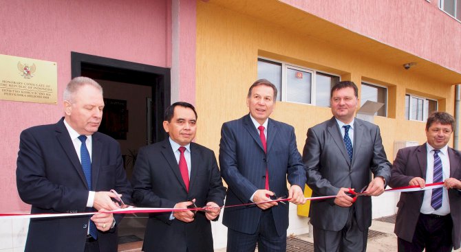 Откриха почетно консулство на Индонезия във Варна (снимки)