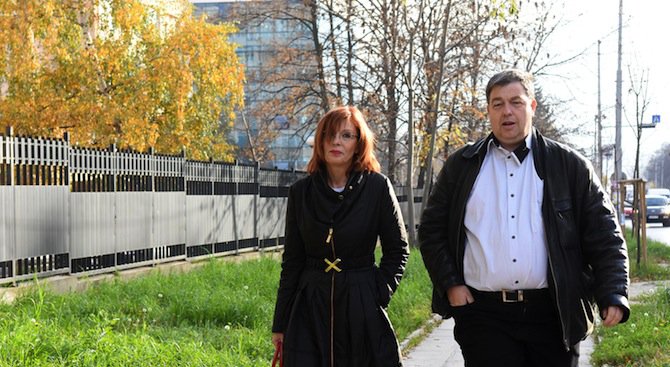 Румяна Ченалова се яви в ДАНС, прокуратурата й повдигна обвинение (снимки+видео)