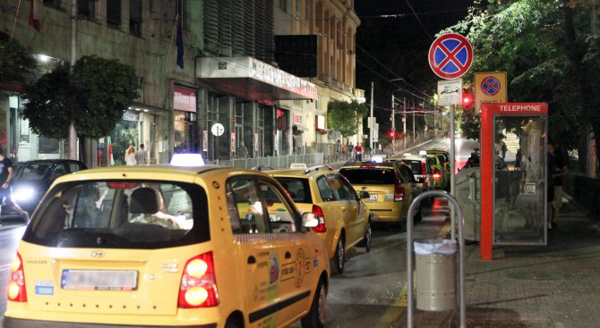 Таксиджиите излизат на протест на 4 декември