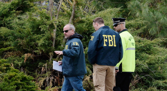 ФБР следи 48 заподозрени за връзки с ИД