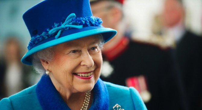 Канадският премиер накара Елизабет Втора да се почувства остаряла