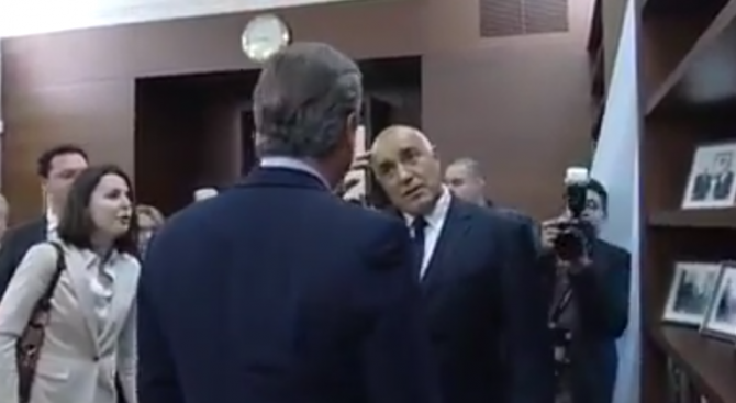 Борисов пред Камерън: Три папи са ме галили по главата (видео)