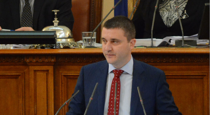 Горанов: Не мисля, че е поставено на карта коалиционното споразумение