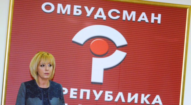 Мая Манолова: Има висящи около 300 жалби срещу „Топлофикация“