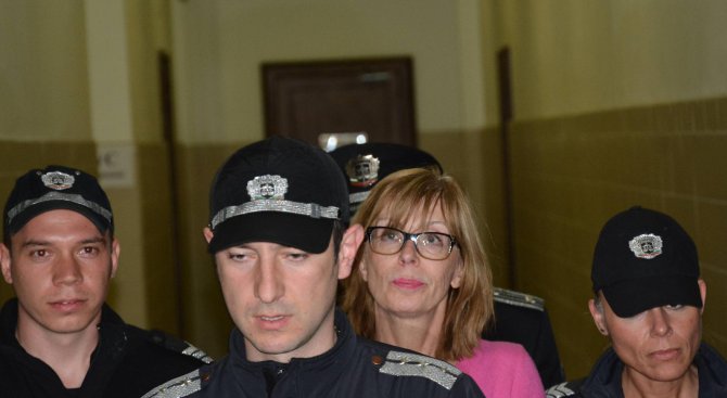 Прокуратурата ще проверява казаното от Ченалова, че Янева й е предлагала пари