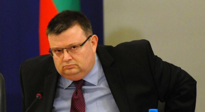 В скоро време се очаква обвинение за инцидента в Горни Лом, заяви Цацаров