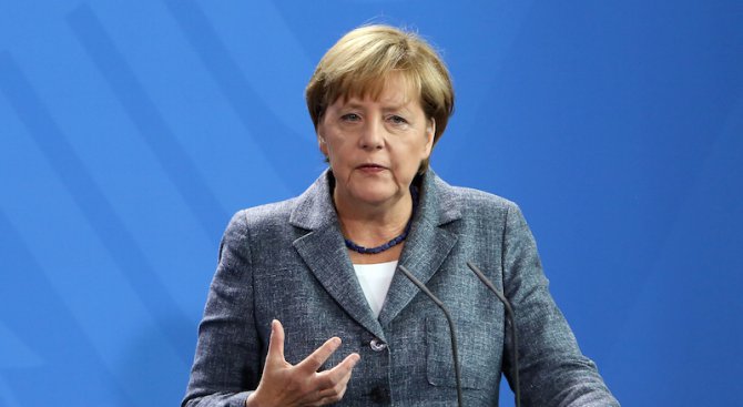Меркел: Германия иска сделка за оставане на Великобритания в ЕС