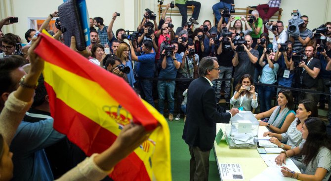 В Испания гласуват за нов парламент