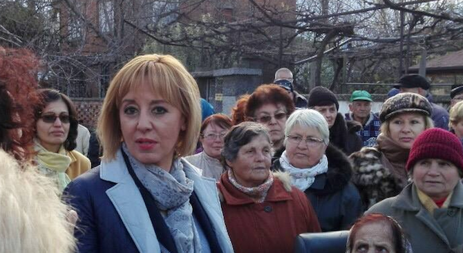Манолова ще сезира съда заради затегнатия режим за казаните за ракия (видео)