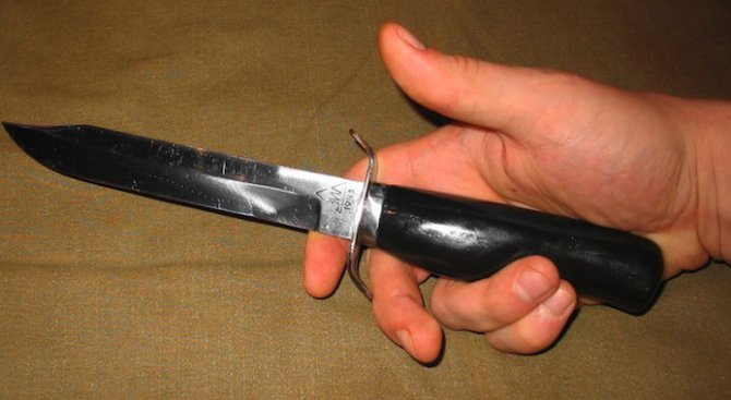 Намушкаха 12 пъти с нож зърнен бос във Врачанско