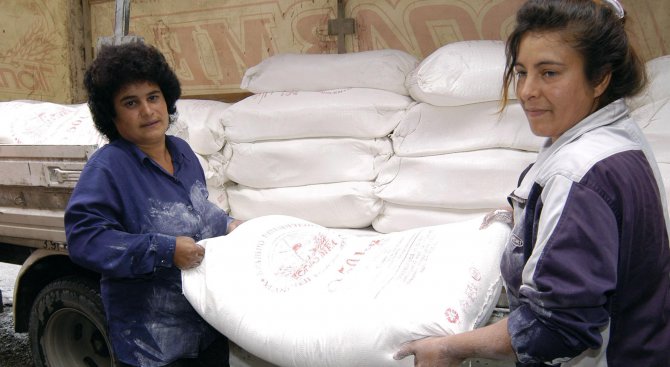 Агенцията за бежанците има спешна нужда от 10 тона брашно