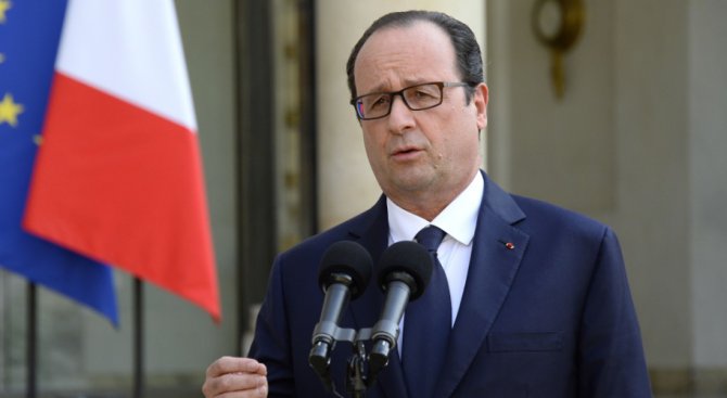 Франсоа Оланд: Не сме приключили с тероризма