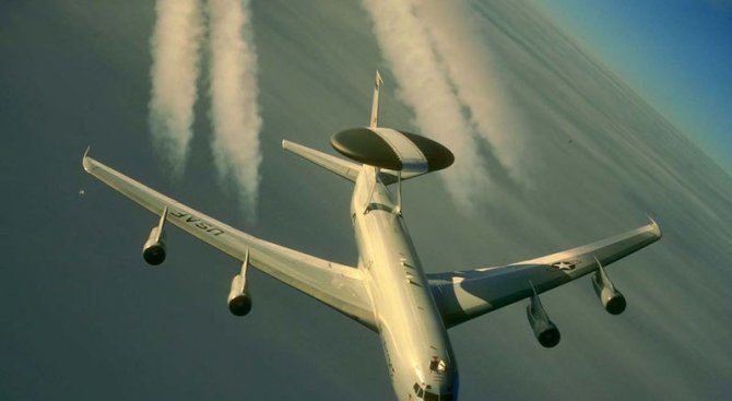 НАТО изпраща разузнавателни самолети АУАКС в Турция