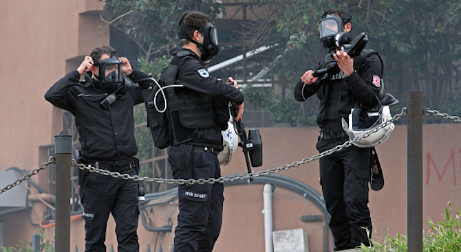 Задържаха двама души, подготвяли атентат в Анкара