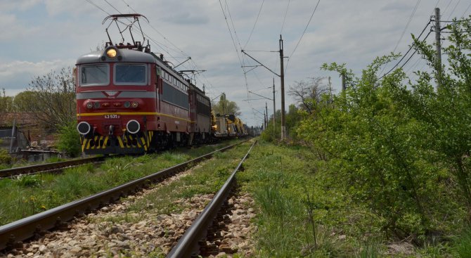 Влак уби на място човек в Пловдив