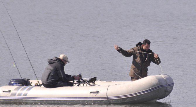 Заловени са двама мъже край Бургас с 210 килограма бракониерска риба