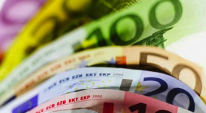 ЕЦБ разпитва банки от еврозоната заради необслужвани кредити