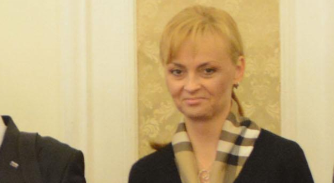 Полина Карастоянова освободена като зам.-председател на ПГ на Патриотичния фронт